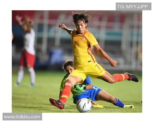 现役帅气足球明星女孩的魅力与风采展现